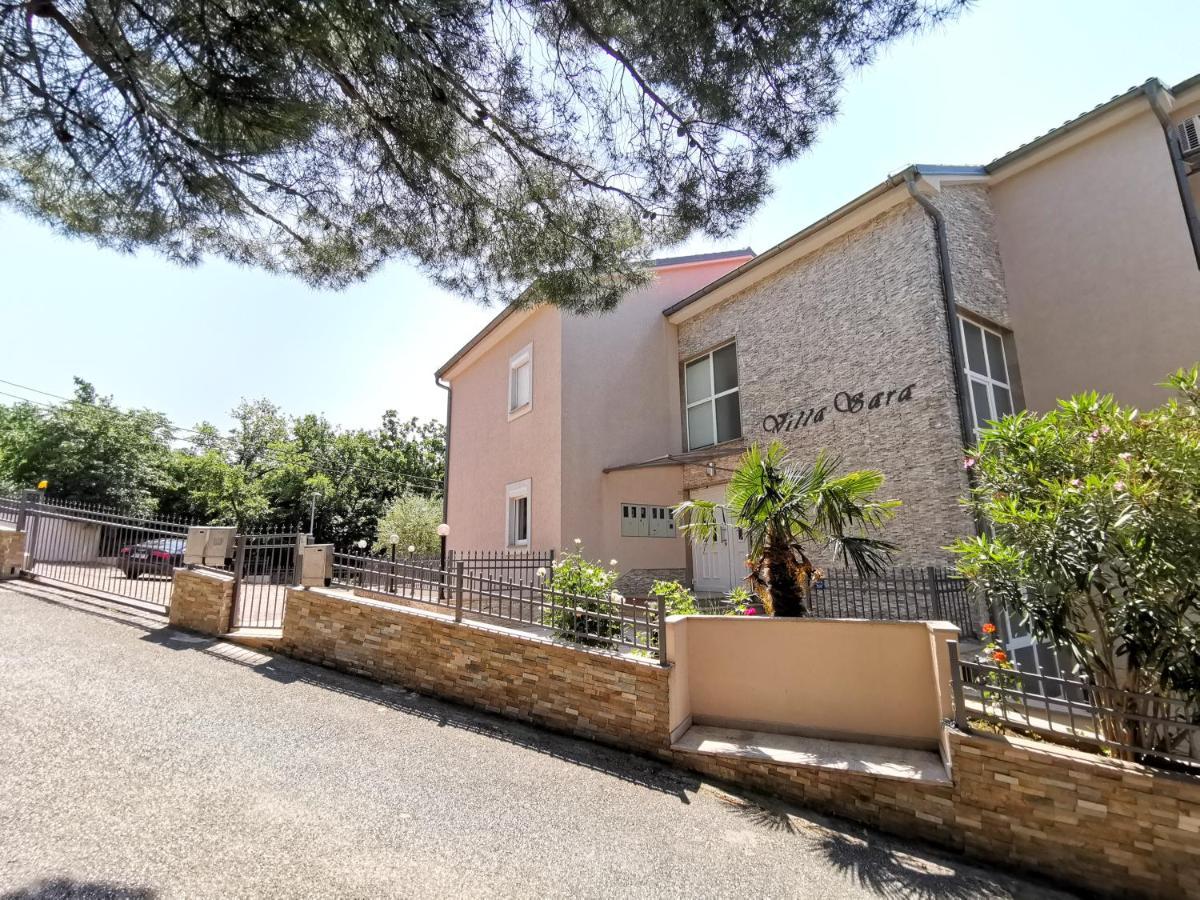 Villa Sara 茨里克韦尼察 外观 照片